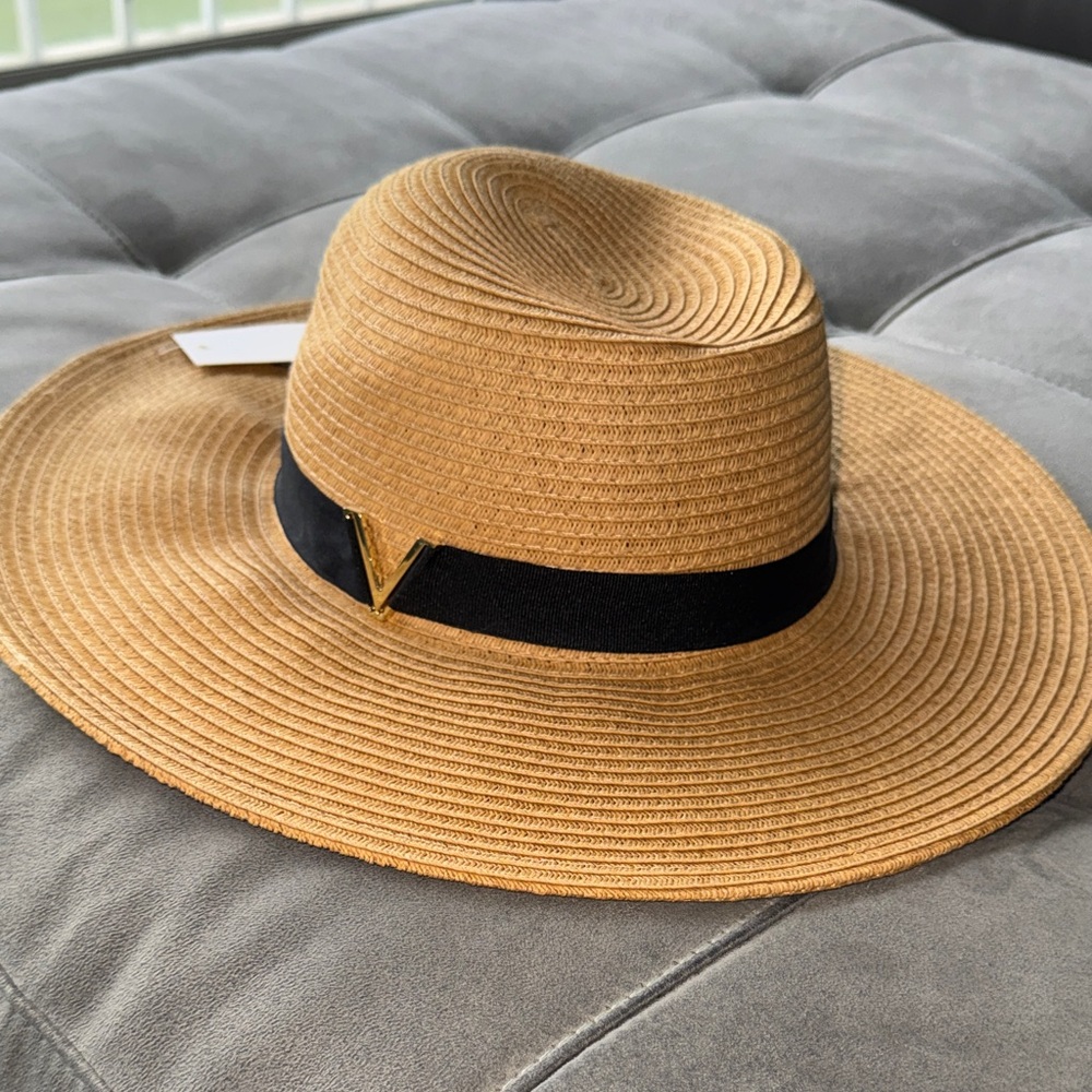 NWT, Vince Camuto Tan Hat with Black Accent
